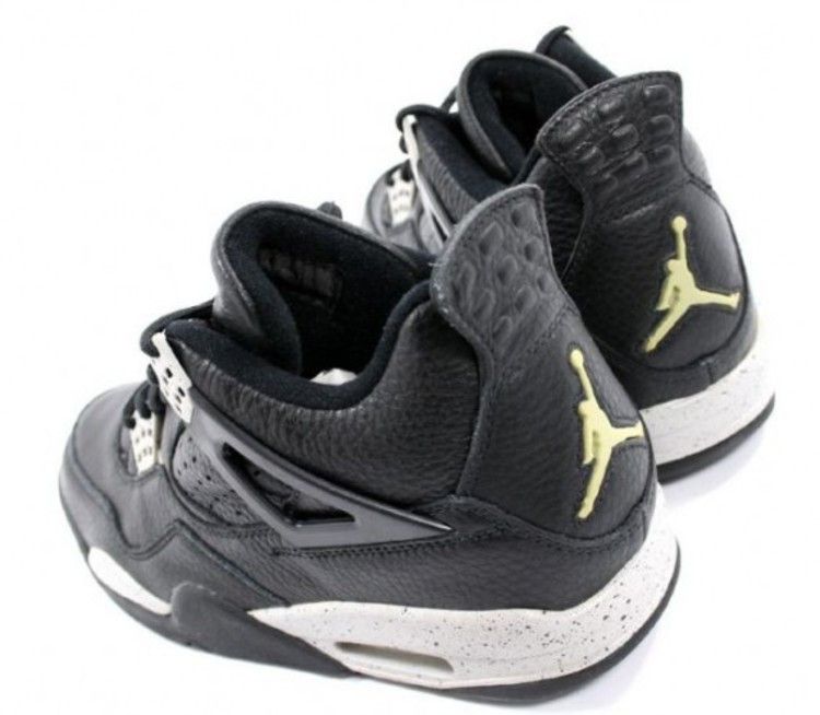 Jordan 4 Retro Oreo (1999)