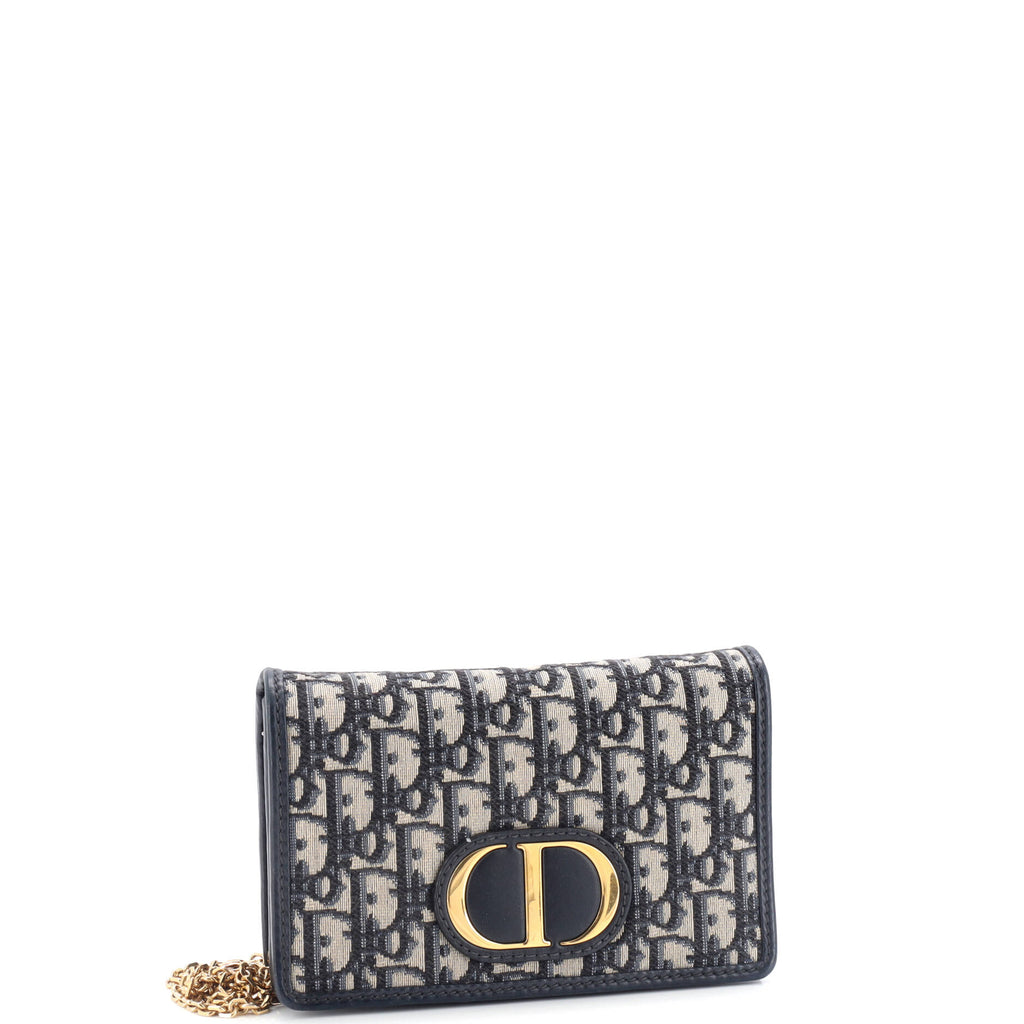 30 Montaigne 2-in-1 Pouch Oblique Canvas