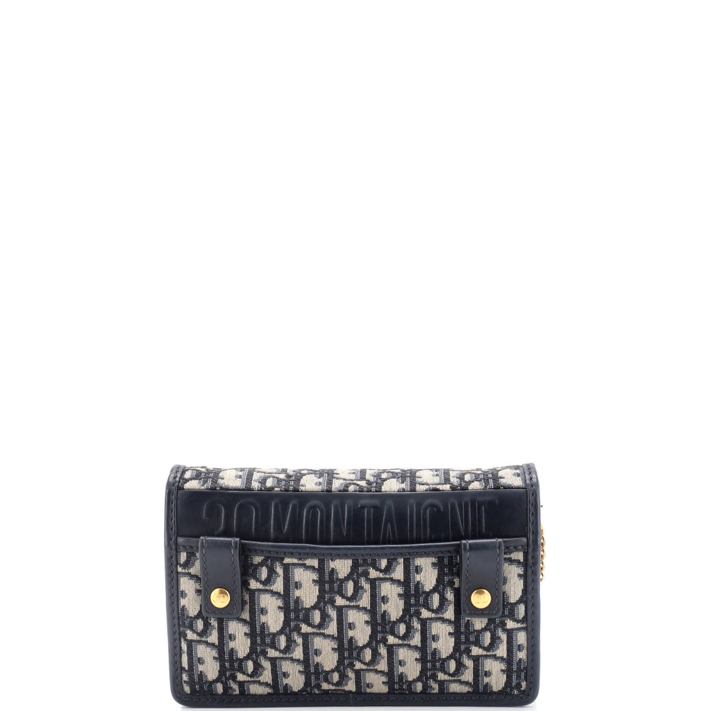 30 Montaigne 2-in-1 Pouch Oblique Canvas