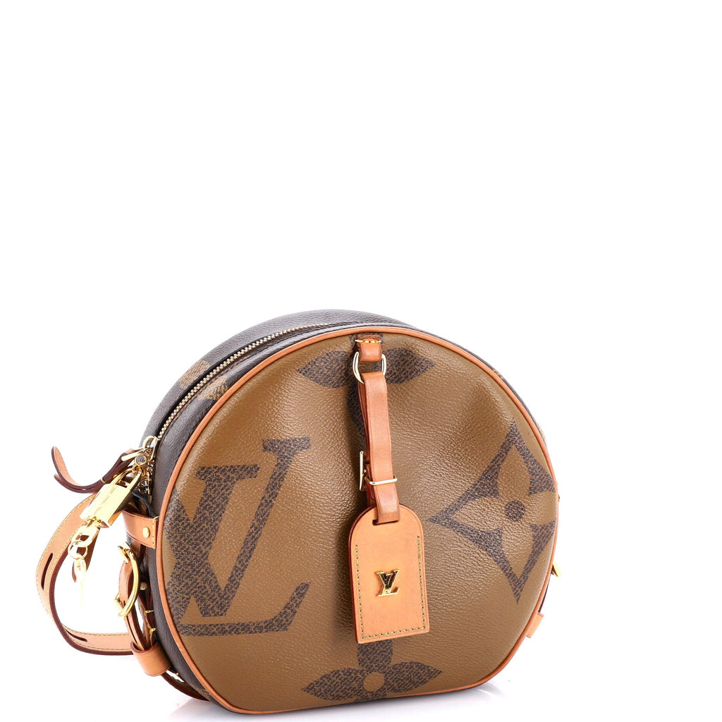 Boite Chapeau Souple Bag Reverse Monogram Giant