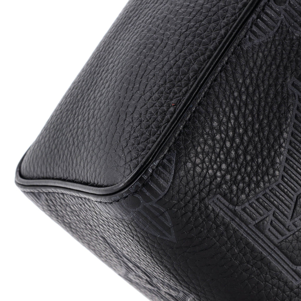 Wash Pouch Monogram Shadow Giant Taurillon Leather