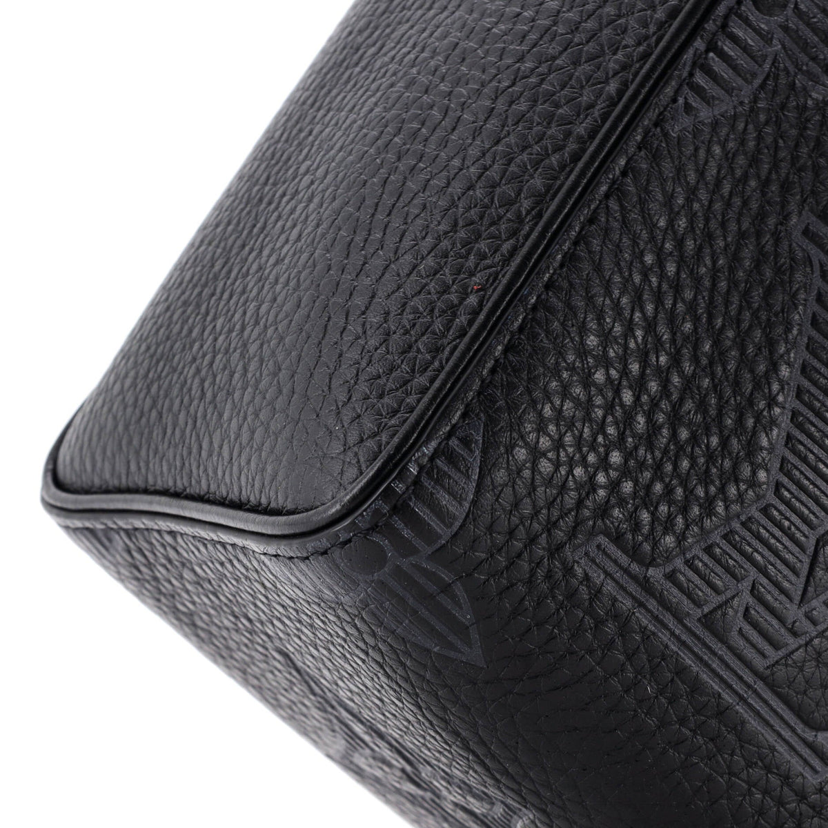 Wash Pouch Monogram Shadow Giant Taurillon Leather