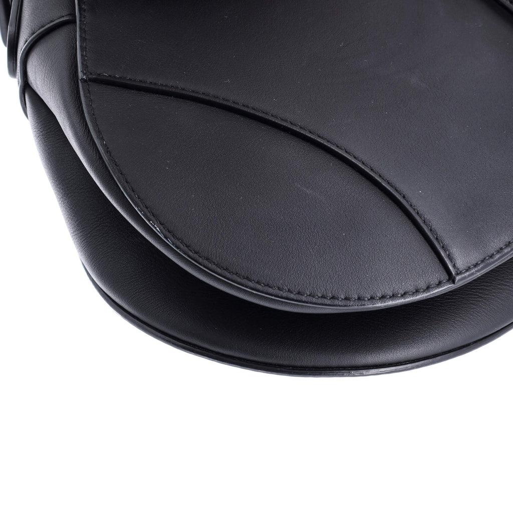 Ultra Matte Saddle Handbag Leather Medium