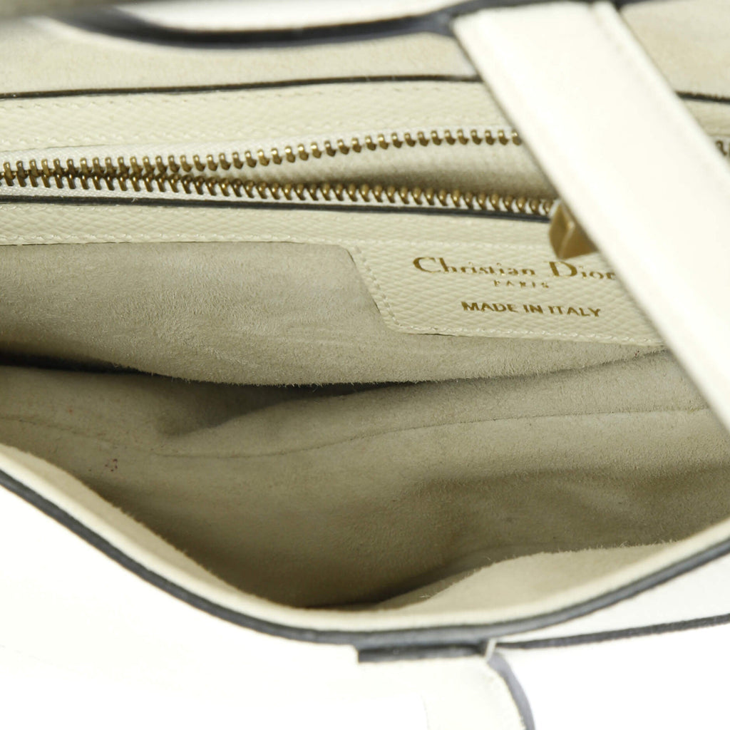 Saddle Handbag Leather Medium
