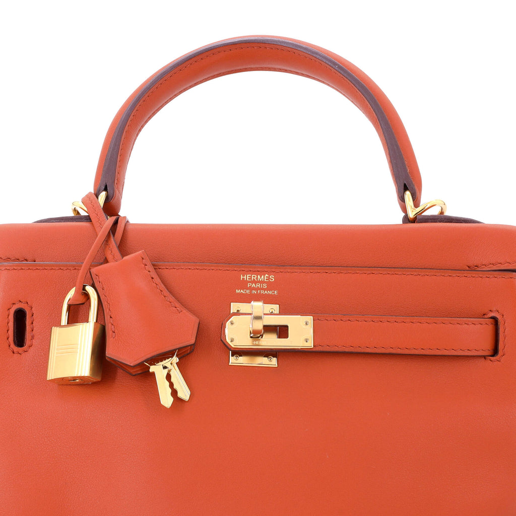 Kelly Handbag Terre Battue Swift with Gold Hardware 25