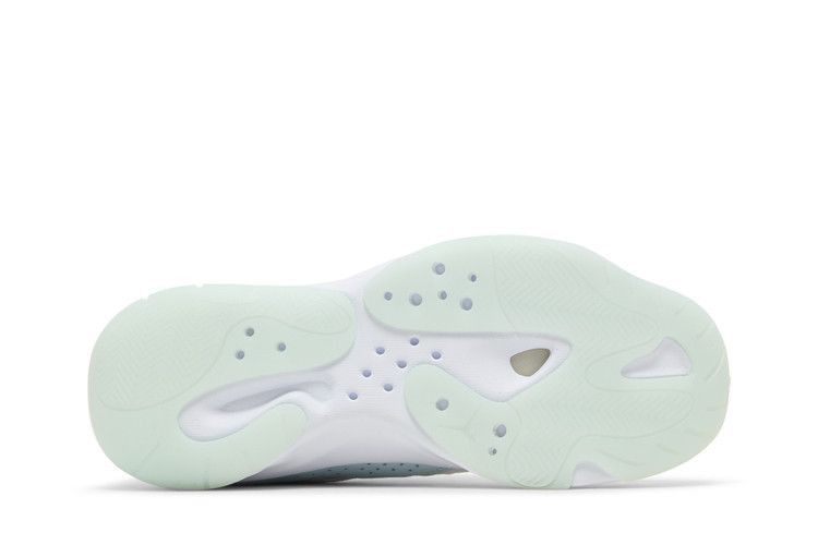 Jordan 11 CMFT Low Igloo (Women's)