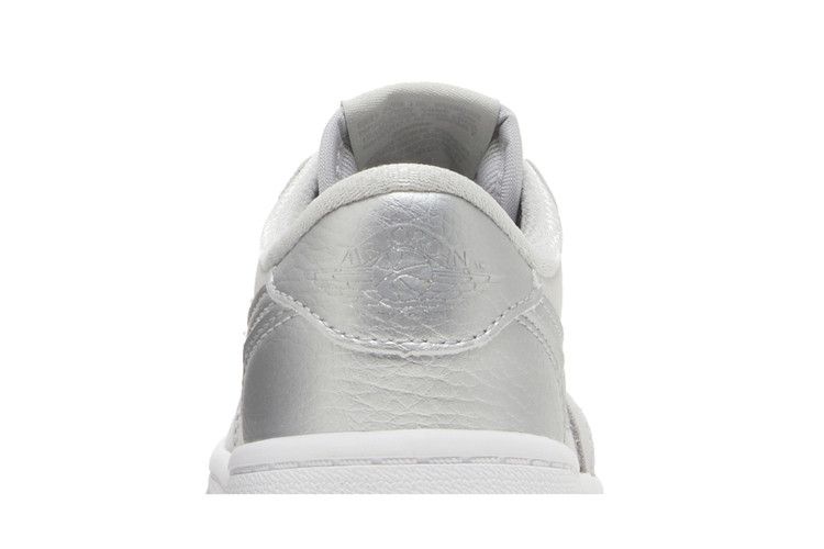 Jordan 1 Low OG Metallic Silver (TD)