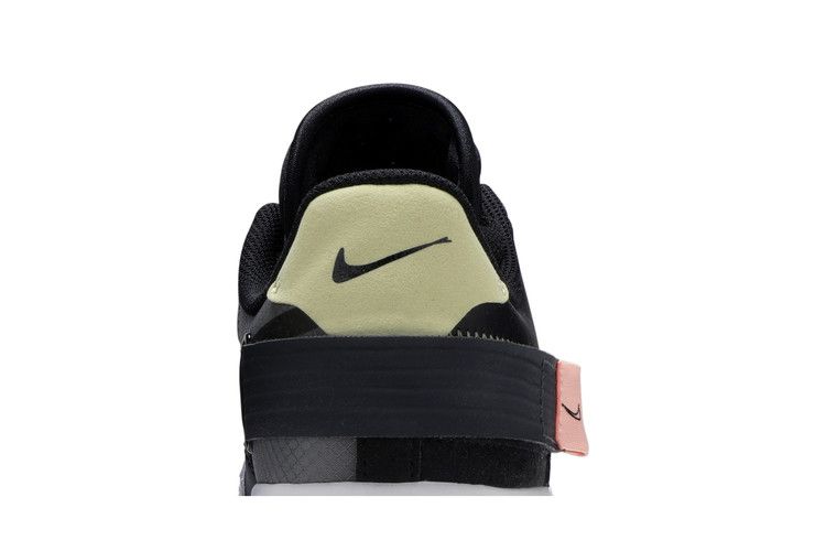 Nike Air Force 1 Type Black
