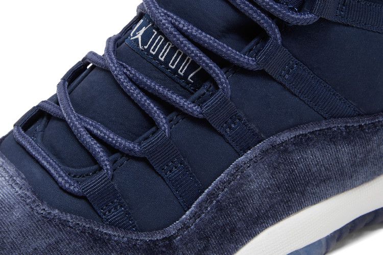 Jordan 11 Retro Midnight Navy (Women's)
