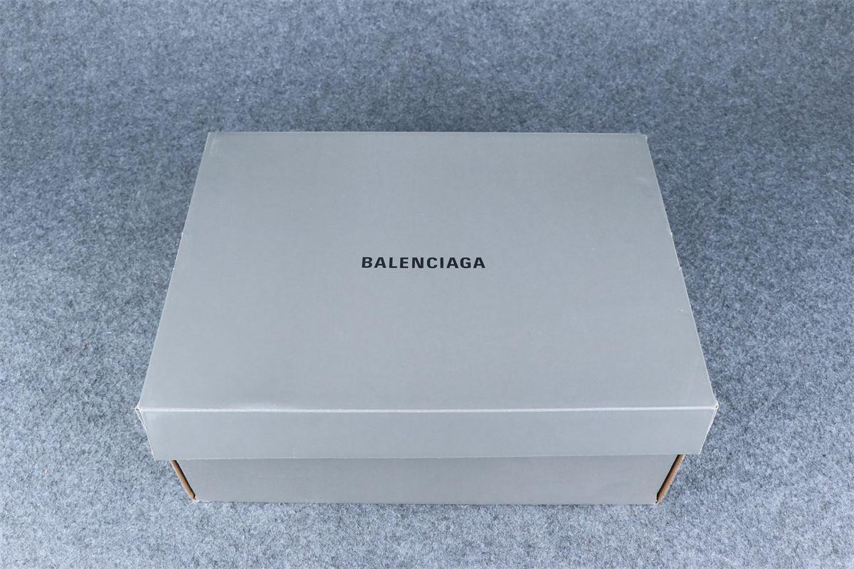 Balenciaga Wmns Runner Sneaker 'Worn-Out - Silver Pink'